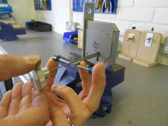 Logan Locksmith Shop Portland, OR 503-404-4031 - key-broke-in-lock